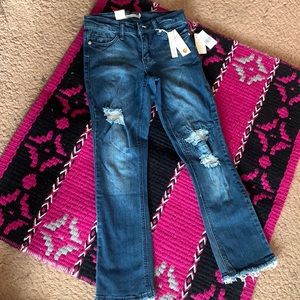 Mid Rise Kick boot crop~ medium wash size 24
